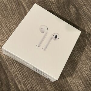 Air pods 2nd gen with charging case